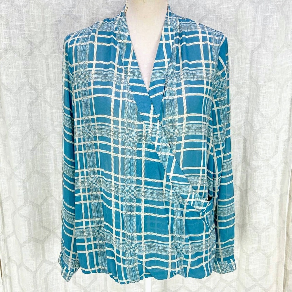 CAbi Wrap Blouse Women's Size M Blue White Plaid Windowpane Long Sleeve 3068‎